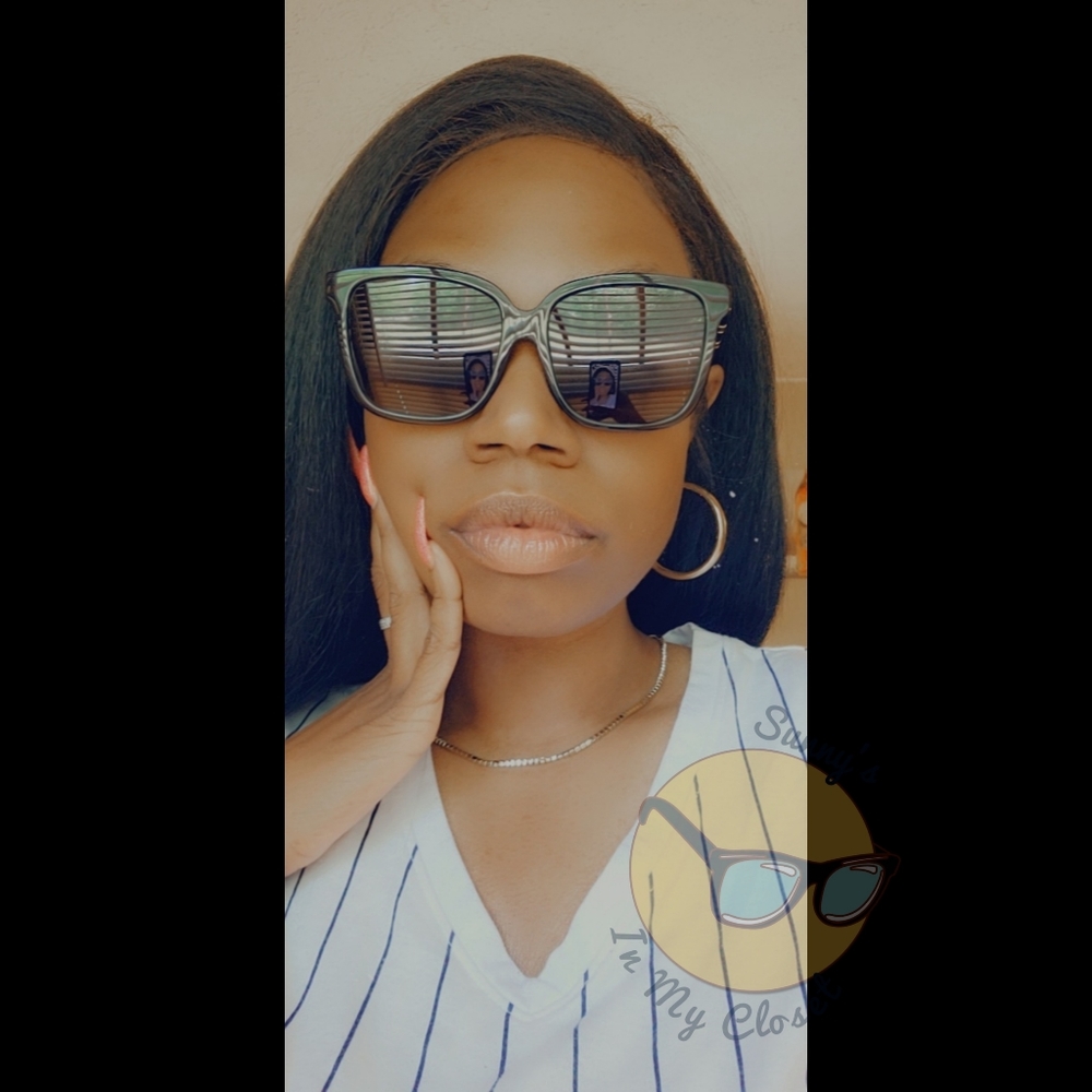 Gucci Classic Frame Sunglasses 😎 GG0559s Nice😍